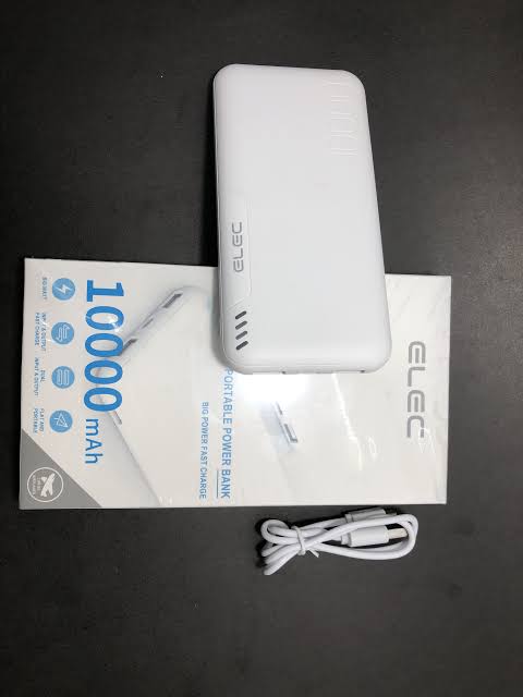 Power bank 10000 mah Chargers for all smartphones - White