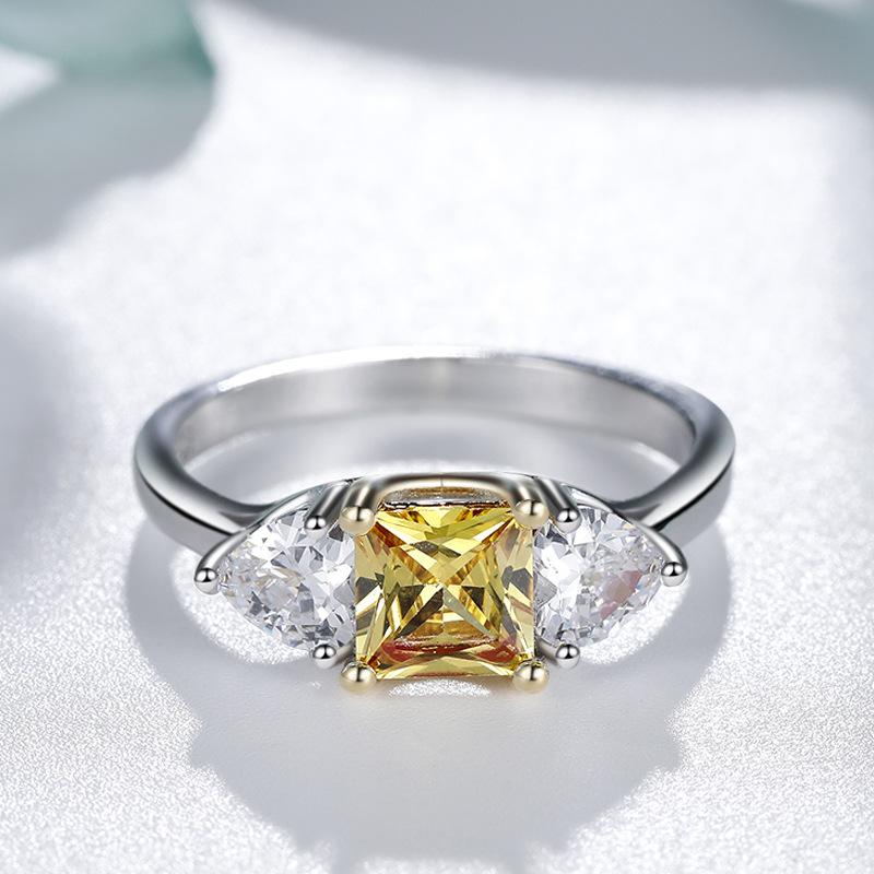 XEYJZ296-Classic-Three-Stone-Shape-White-Yellow (4).jpg