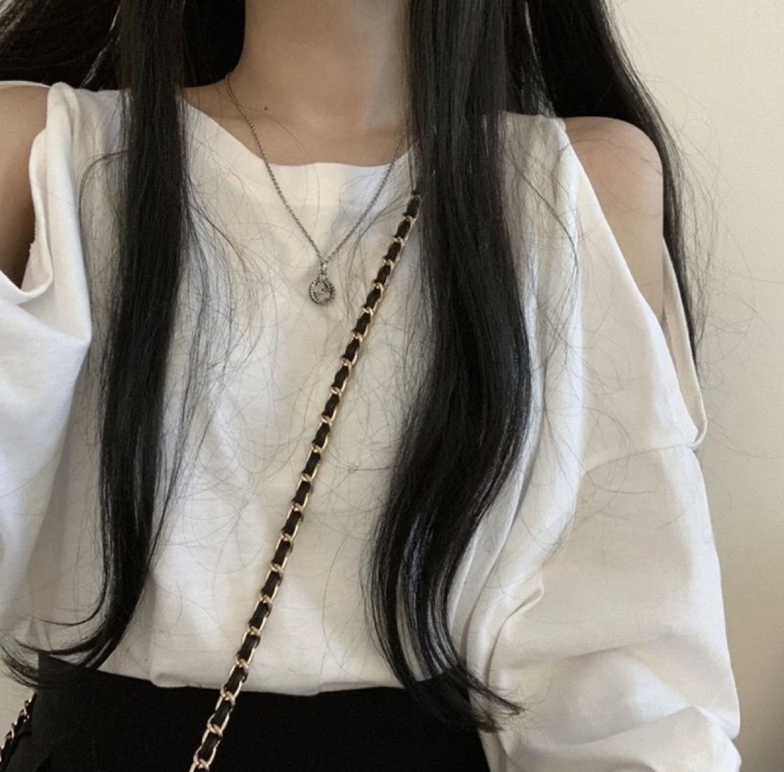 Korean temperament strapless long-sleeved shirt female round neck loose bottoming top for womens and girls