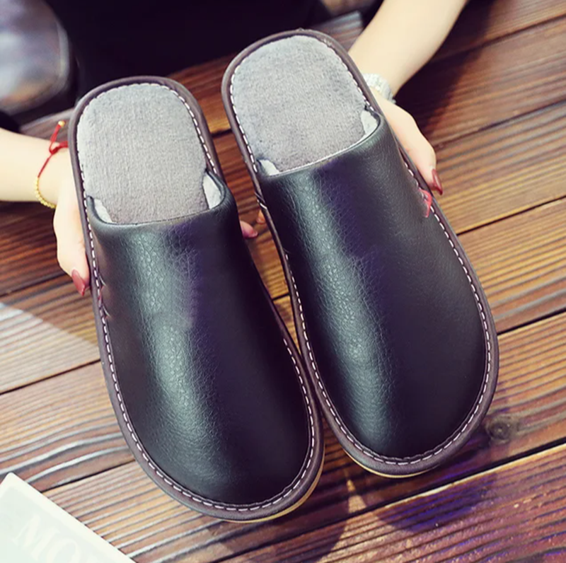 Elegant Women's Winter Warm Indoor Slippers with Thick Sole and Non-Slip Rubber Sole - Waterproof Faux Leather House Shoes