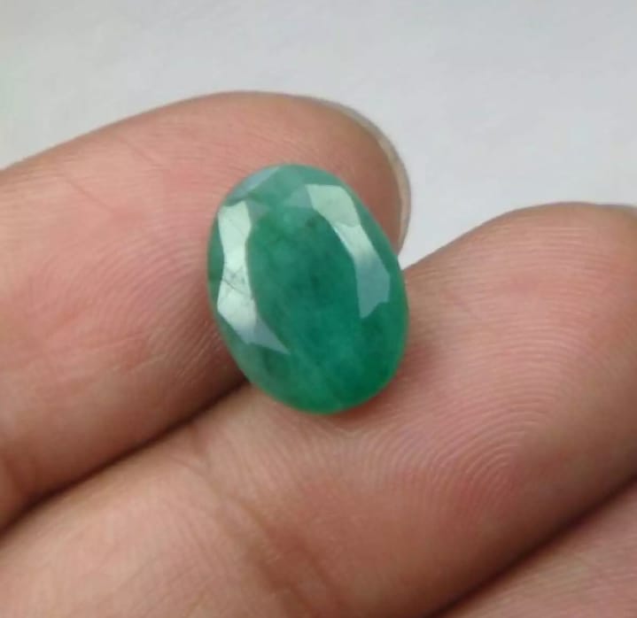 Emerald Gemstone Zumord Stone Orignal - Weight: 6.ct