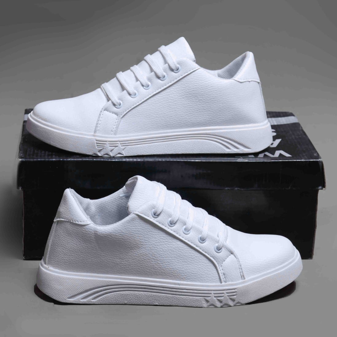 New Sneakers for Boys and  Girls