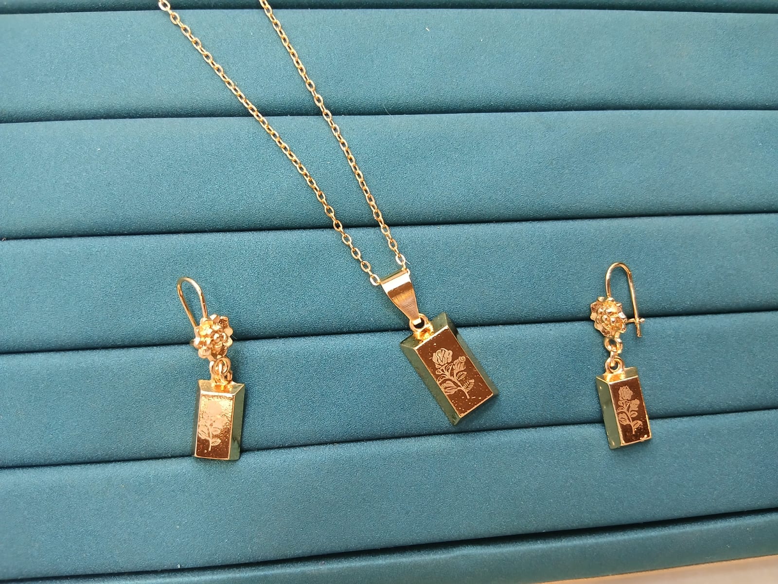 Gold Plated Imported Gold Bar Locket Chain Set