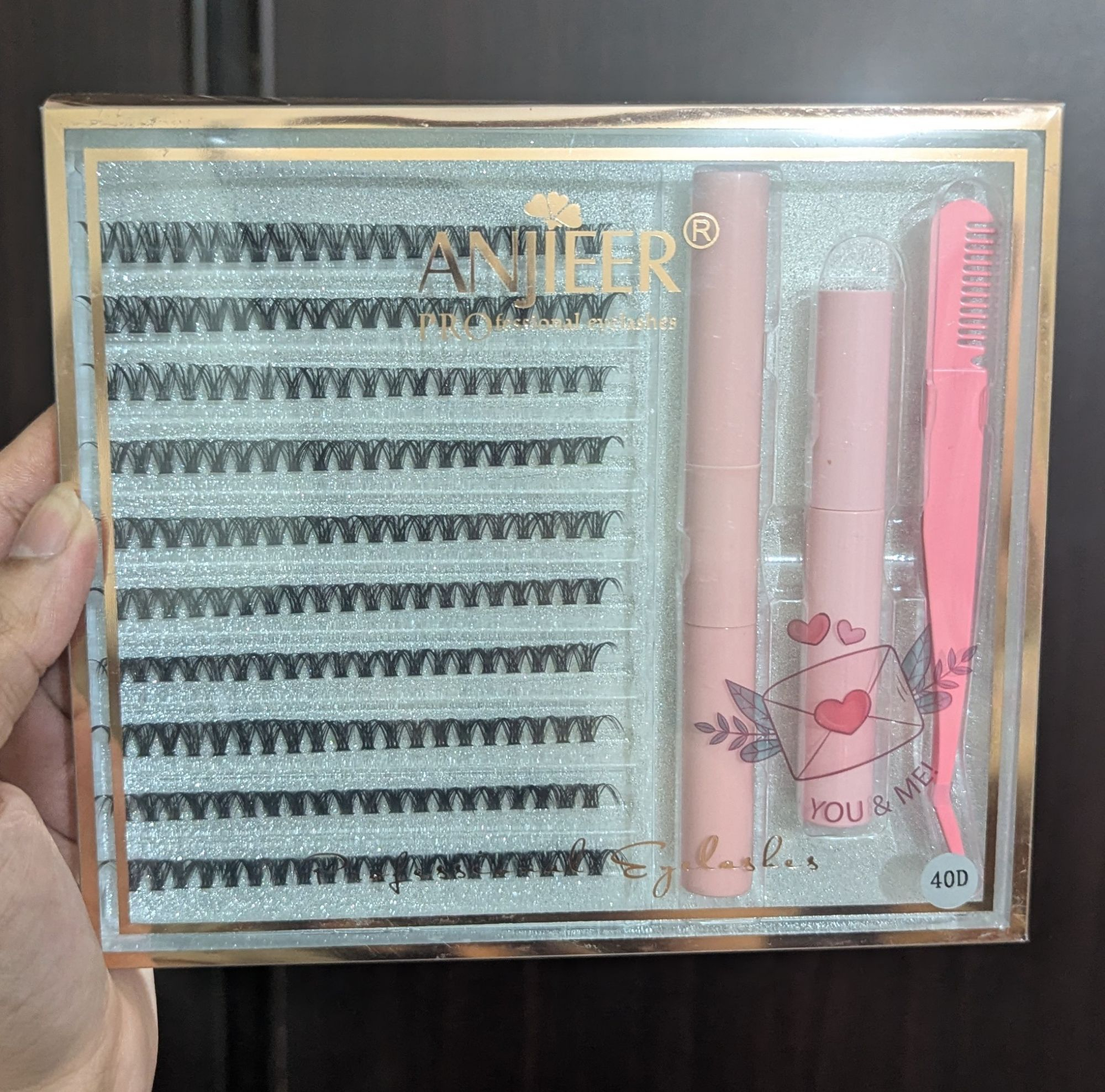DIY Eyelash Extension Kit, Lash Cluster Kit With Waterproof Strong Hold Eyelash Bond, Eyelash Remover and Tweezer (200 clusters)