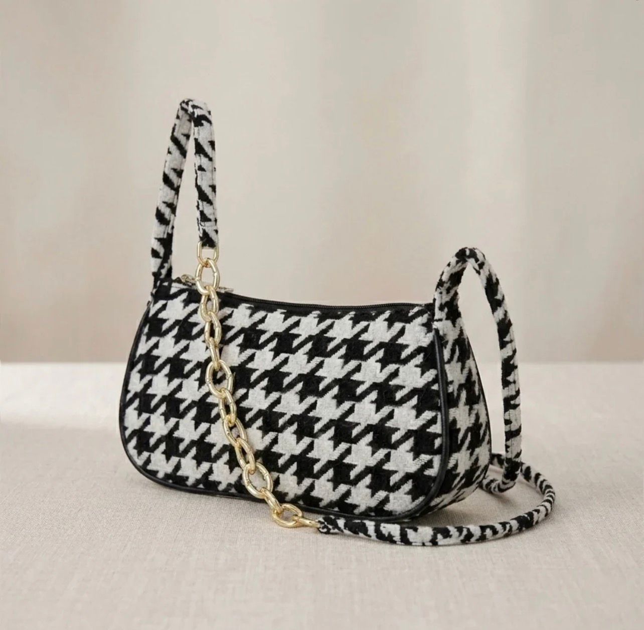 Classic Black & White Houndstooth Shoulder Bag for Women | Trendy Chain Strap Handbag | Fashion Crossbody Purse | Elegant Mini Baguette Bag for Girls & Ladies