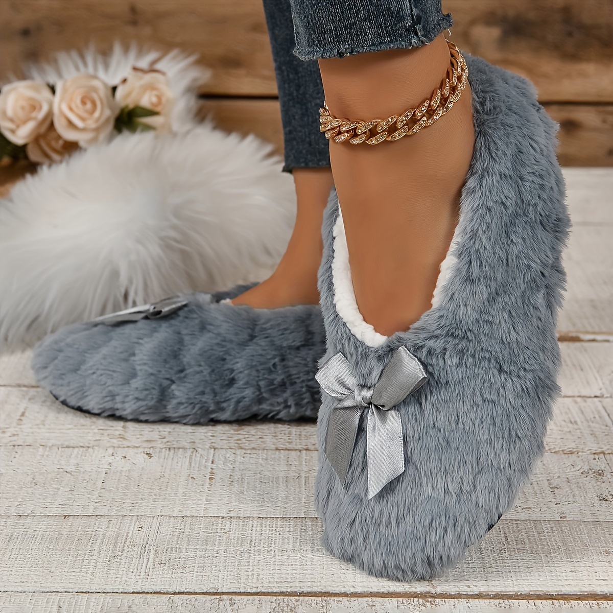 Women's indoor warm soft plush slippers / Warm Indoor For Carpet Slippers