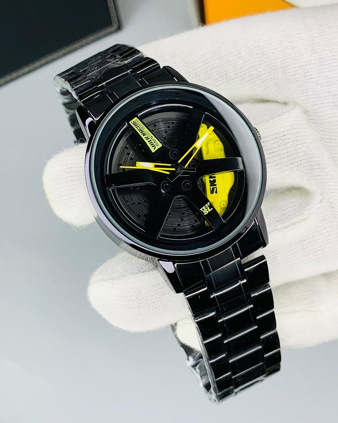 “Premium Hybrid Men’s Wristwatch – Rotating Rim Dial, Multi-Function Modern Design, Waterproof Metal Strap”Look Like Smart Watch
