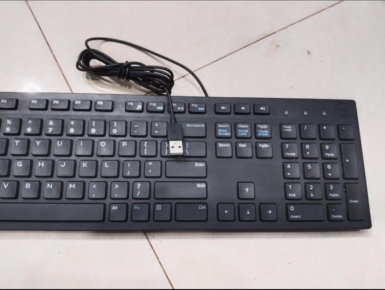 Multimedia Keyboard DELL KB216 KB USB wired  - US International (QWERTY) - Black