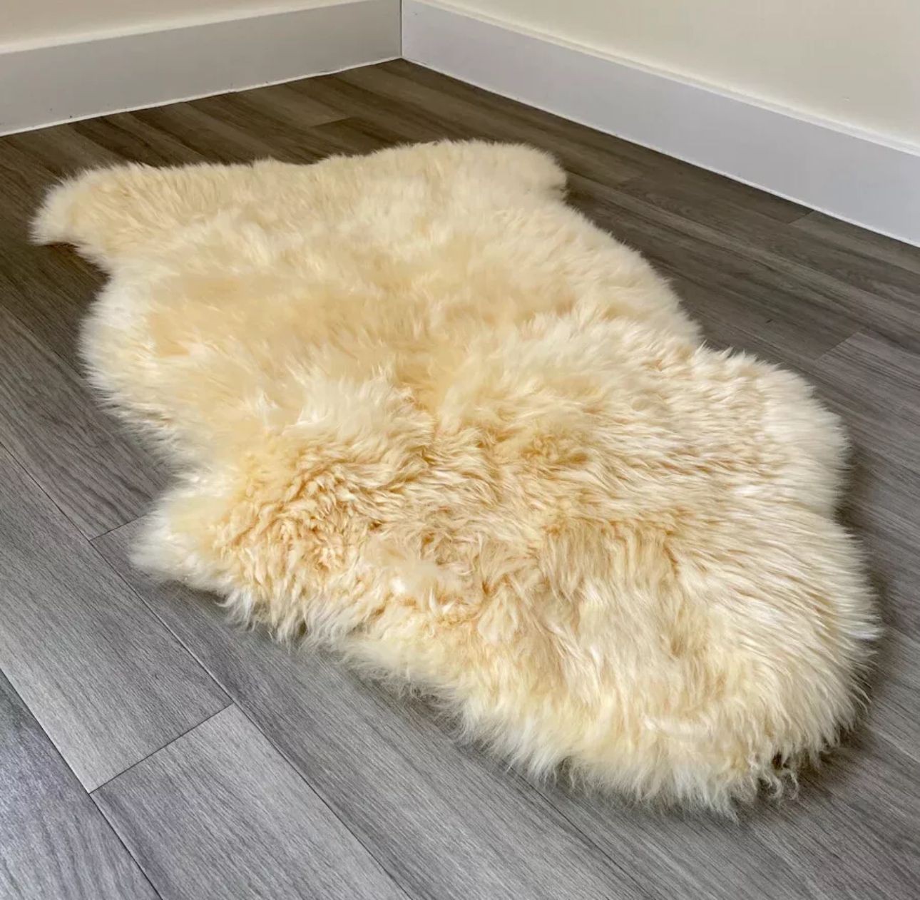 Genuine Sheepskin Rug for decoration , Real Sheepskin , Size = 90 cm by ...