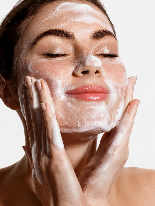 Golden Pearl Flawless Face Wash - Deep Cleansing Skin Care Beauty Product