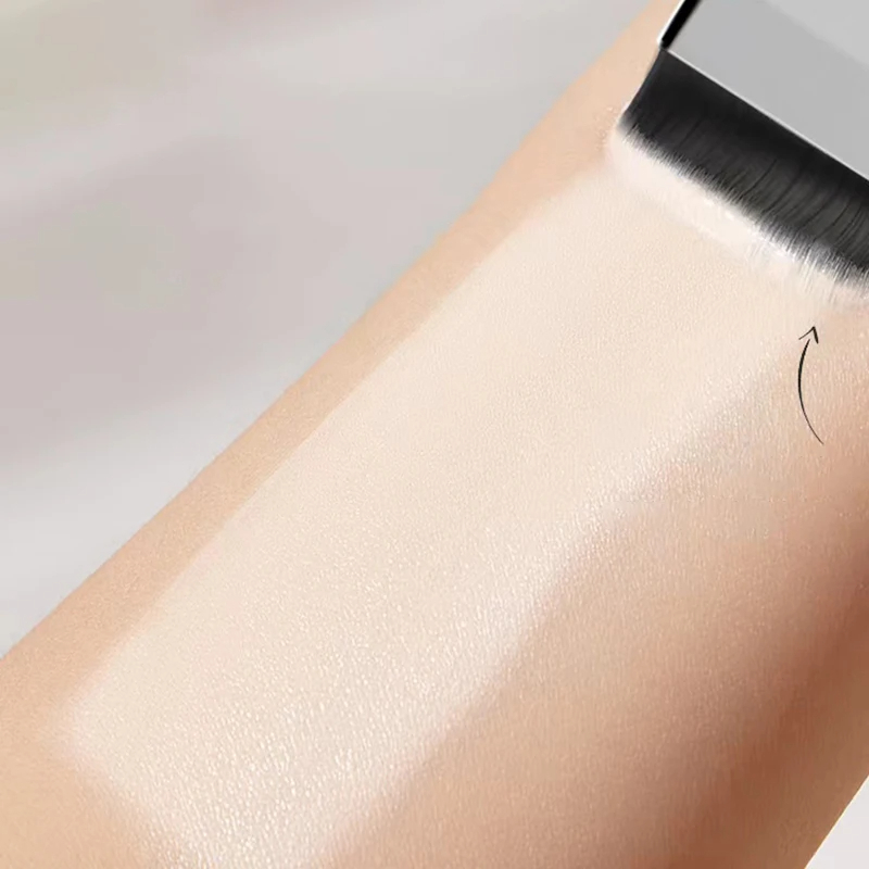 Flat Contour Makeup Brush – Thin, Lightweight Foundation Applicator