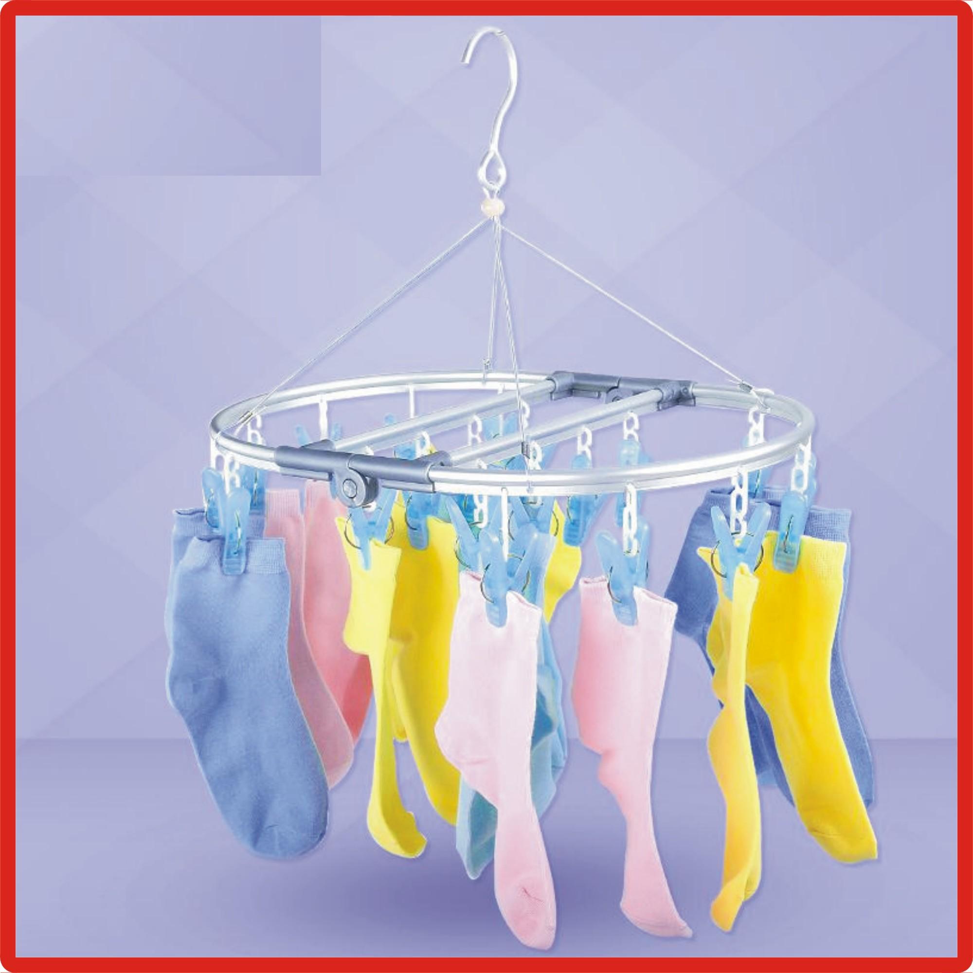 round clothes hanger