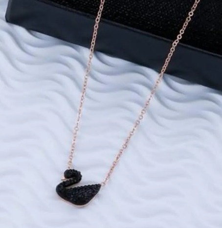 Beautiful swan duck necklace long lasting polish with gold chain for girls and woman