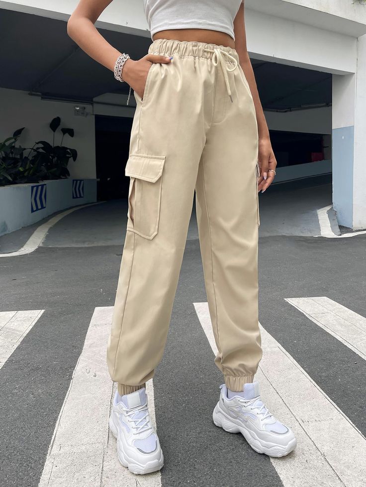 EXCLUSIVE 6 POCKET CARGO JEANS FOR WOMEN / LADIES JEANS / JEANS FOR GIRLS / JEANS FOR WOMEN