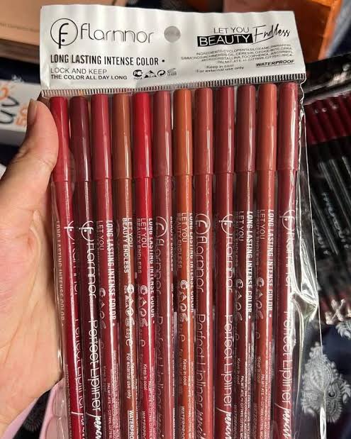Pack of 6 / 12 Matte Lip Liner Pencils – Waterproof Nude & Dark Shades for Long-Lasting, Smudge-Proof Lip Definition