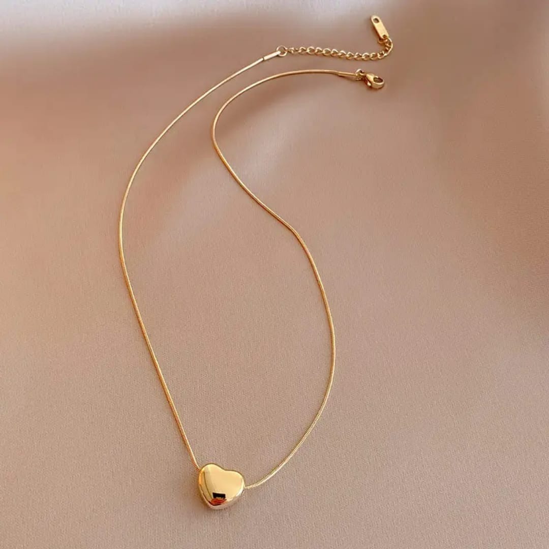 Golden Heart Locket Necklace for Women – Stainless Steel Waterproof Anti Tarnish No Fade Pendant – Adjustable Chain Elegant Daily Wear Jewelry Gift for Girls