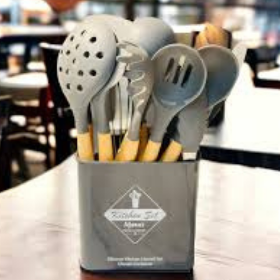 12 Pcs Silicone Kitchen Utensils Set with Stand
