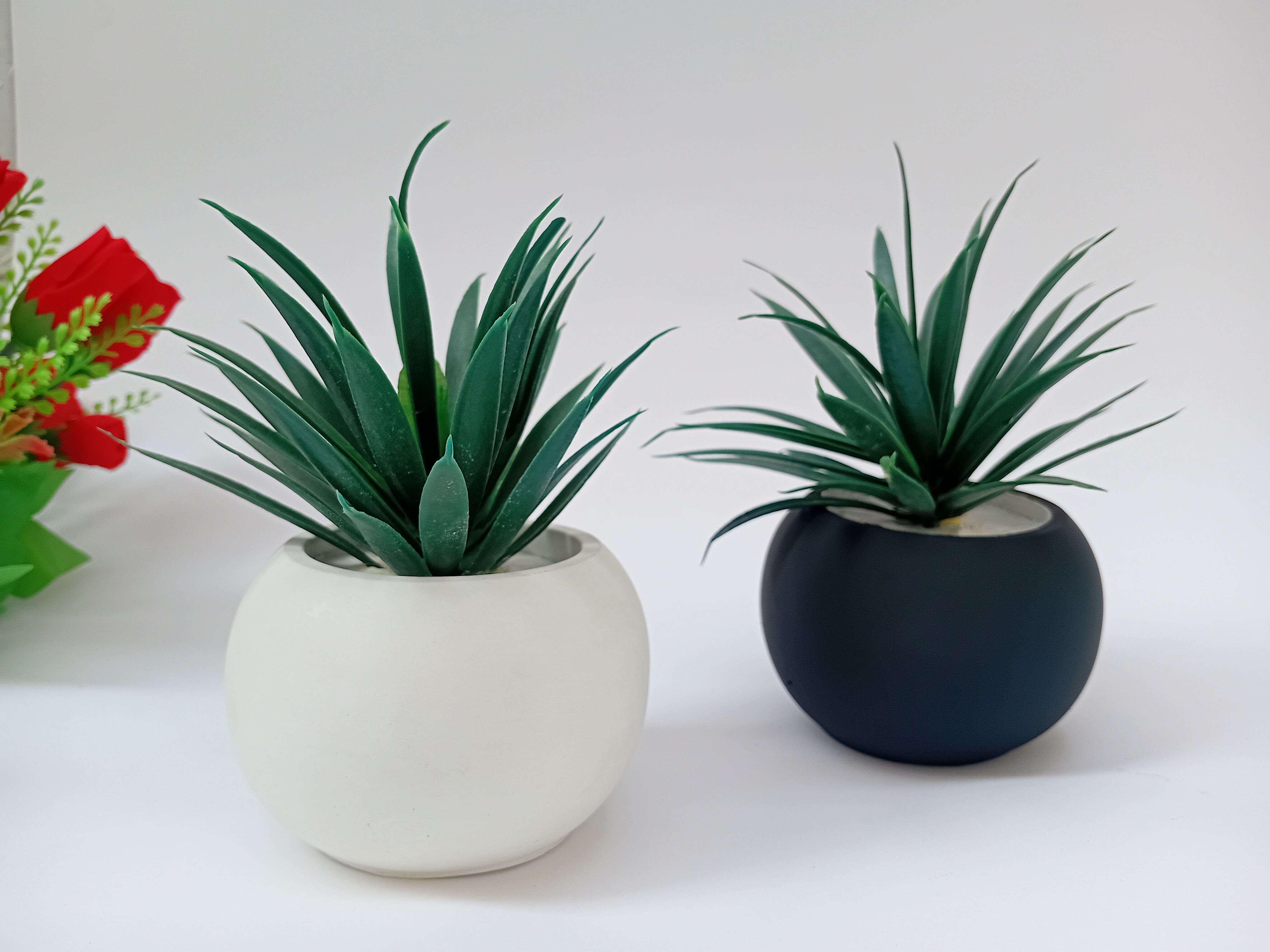 Artificial Succulent Plants in Round Ceramic Pot – Artificial Plant Decoration for Home, Office, Desk, Living Room Decor & Gifts Pots For Decoration