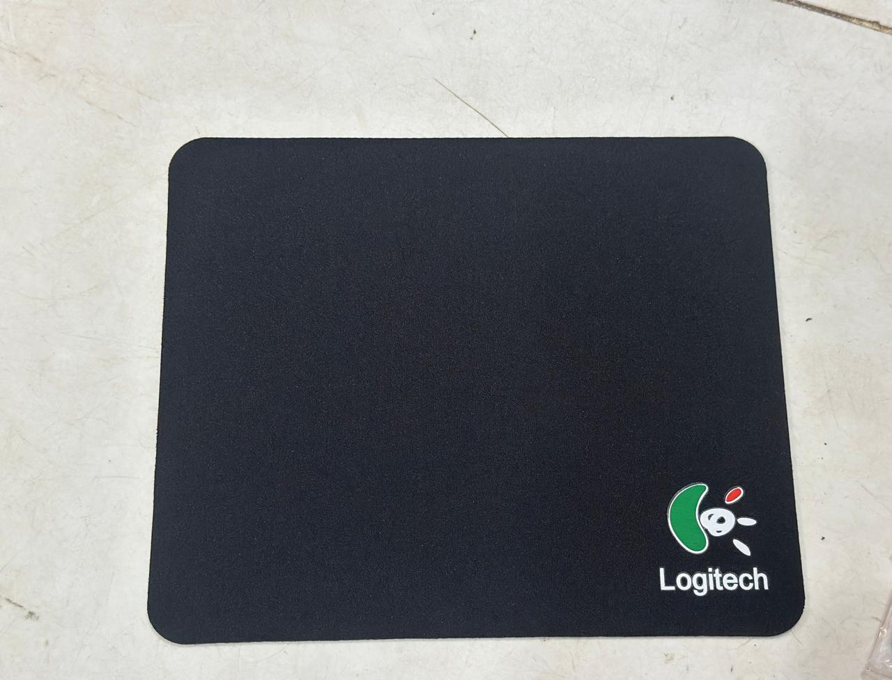 Gaming Mouse Pad 2mm thickness professional gaming mouse pad 10 by 8.5 Inches Mouse Pad Gaming and Normal Use