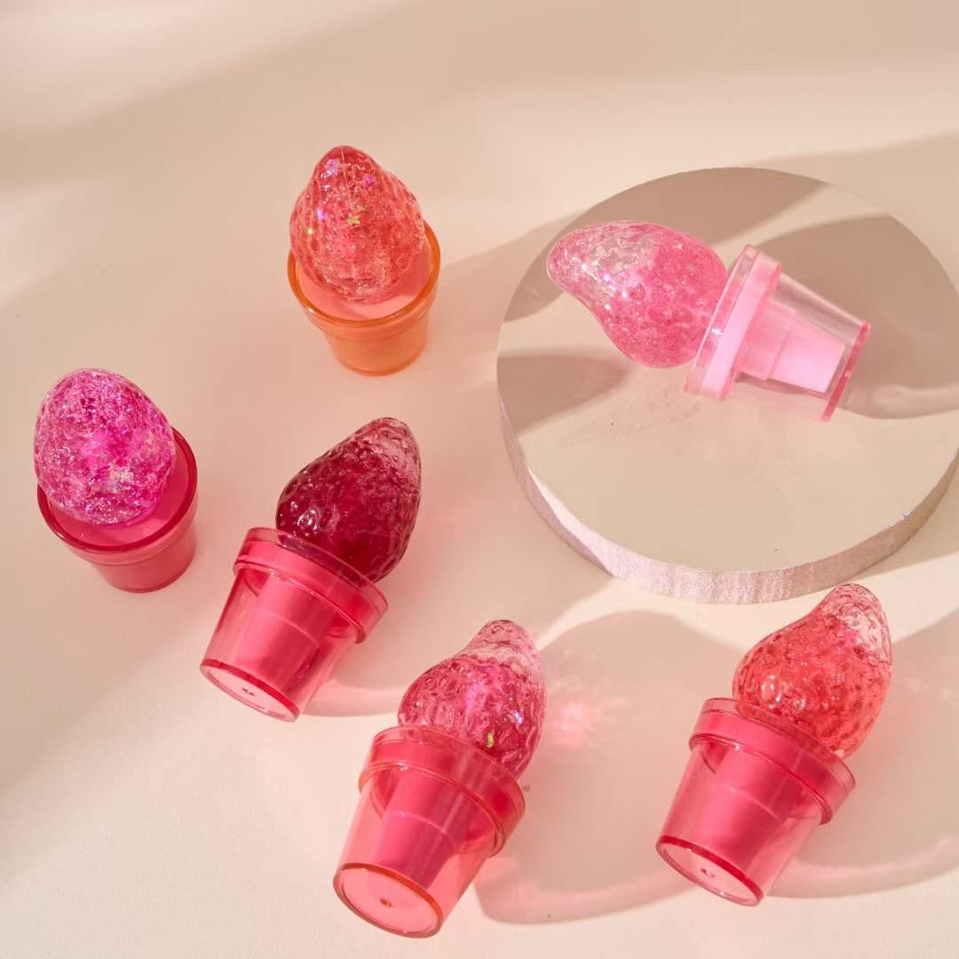 Beauty Host 1 Piece makeup strawberry lip oil moisturizes lip honey, exfoliates and moisturizes lip oil lip gloss for girls