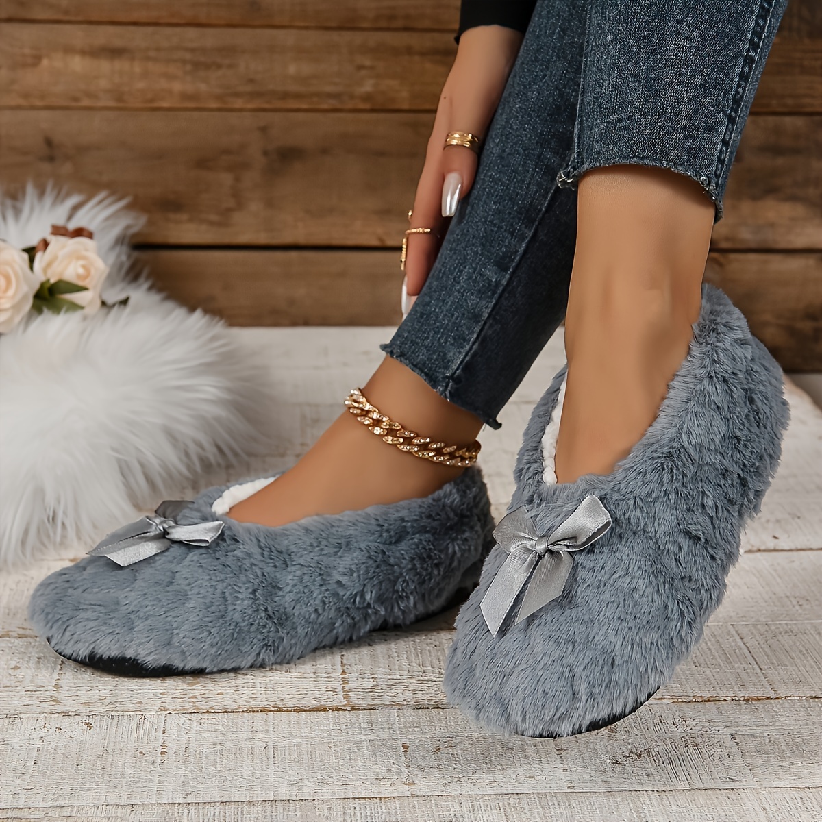 Women's indoor warm soft plush slippers / Warm Indoor For Carpet Slippers