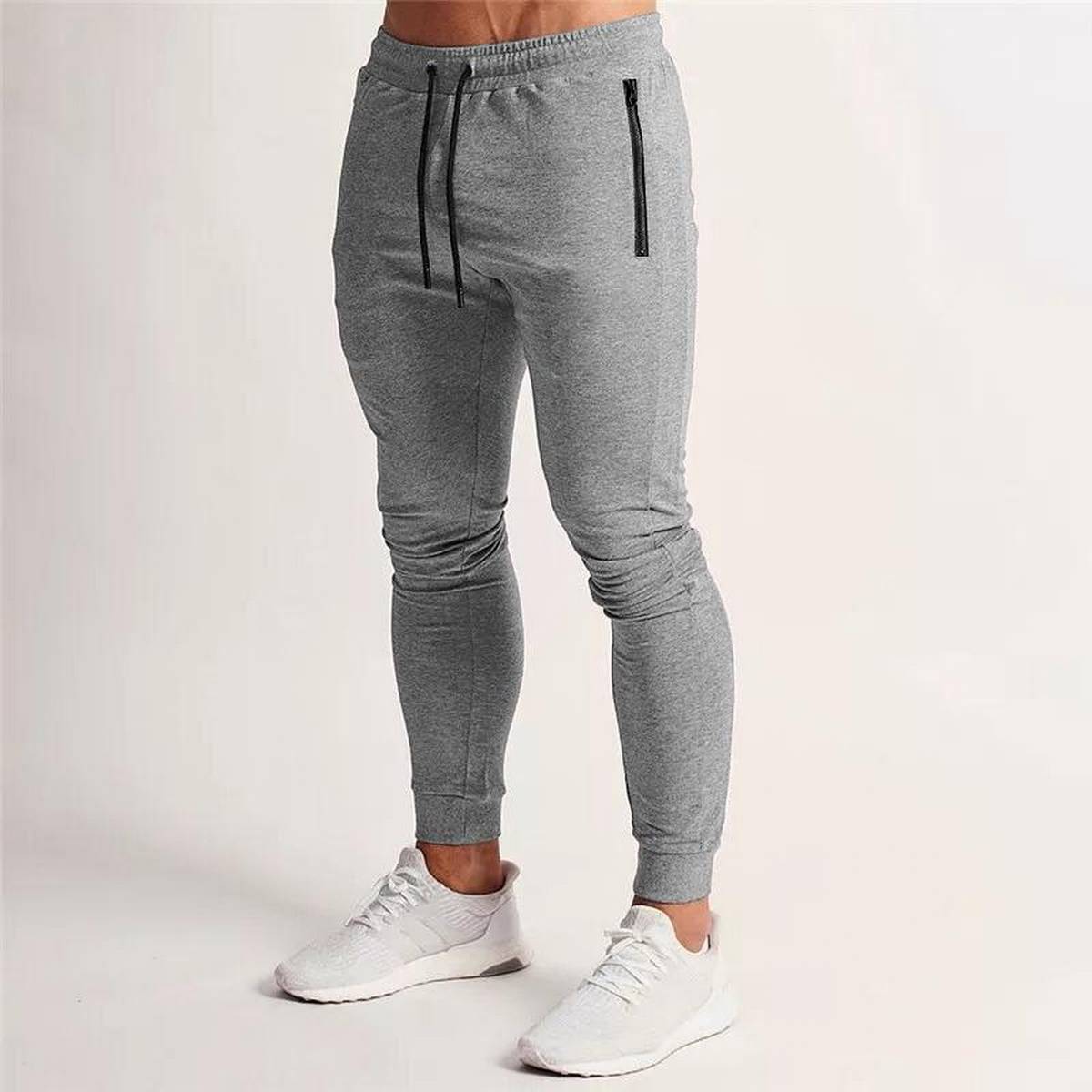 trousers with zip pockets