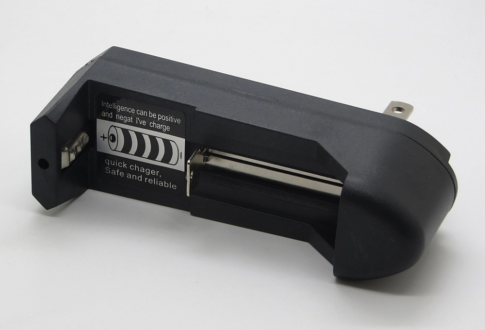 Single Battery Charger 3.7V 500mA Lithium Battery Charger for 18650 Li-ion US Plug