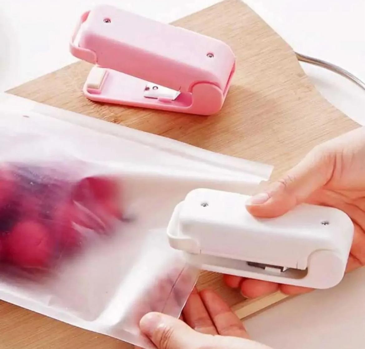 Mini Portable Heat Sealer Machine | USB Rechargeable & Handheld Plastic Bag Sealing Tool for Chips, Snacks, Food Storage & Packaging Multicolor