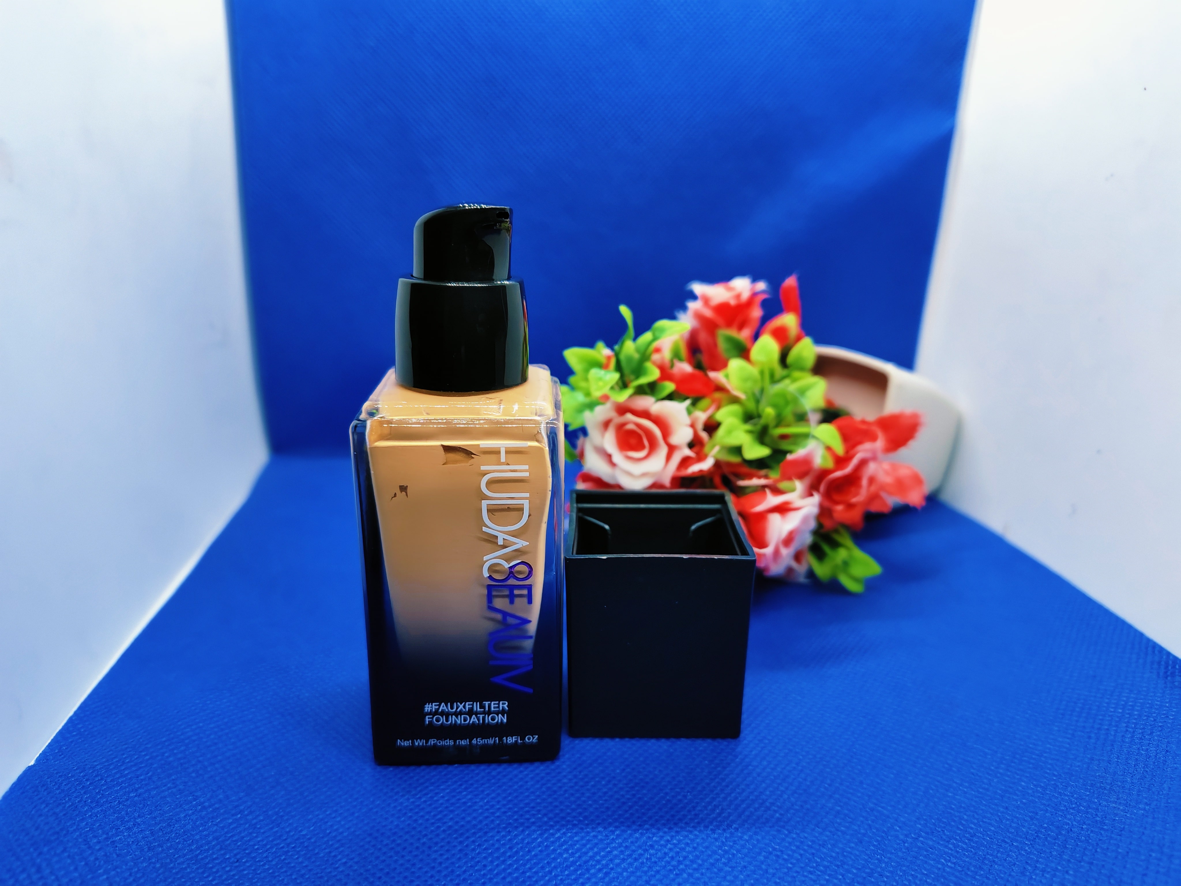 Huda Matte Foundation long lasting waterproof