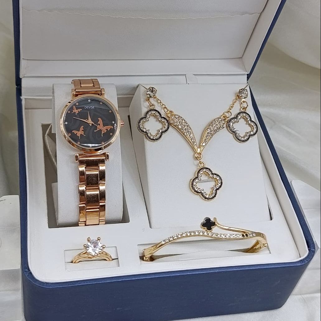 6PCS Luxury Women Watch & Jewelry Set | Steel Chain Quartz Watch with Heart Pendant Necklace, Earrings, Bracelet & Ring | Premium Gift Box for Girls & Women