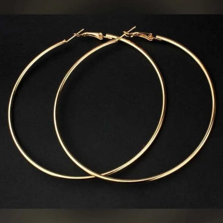 Aggregate 89+ big hoop earrings online pakistan best 3tdesign.edu.vn