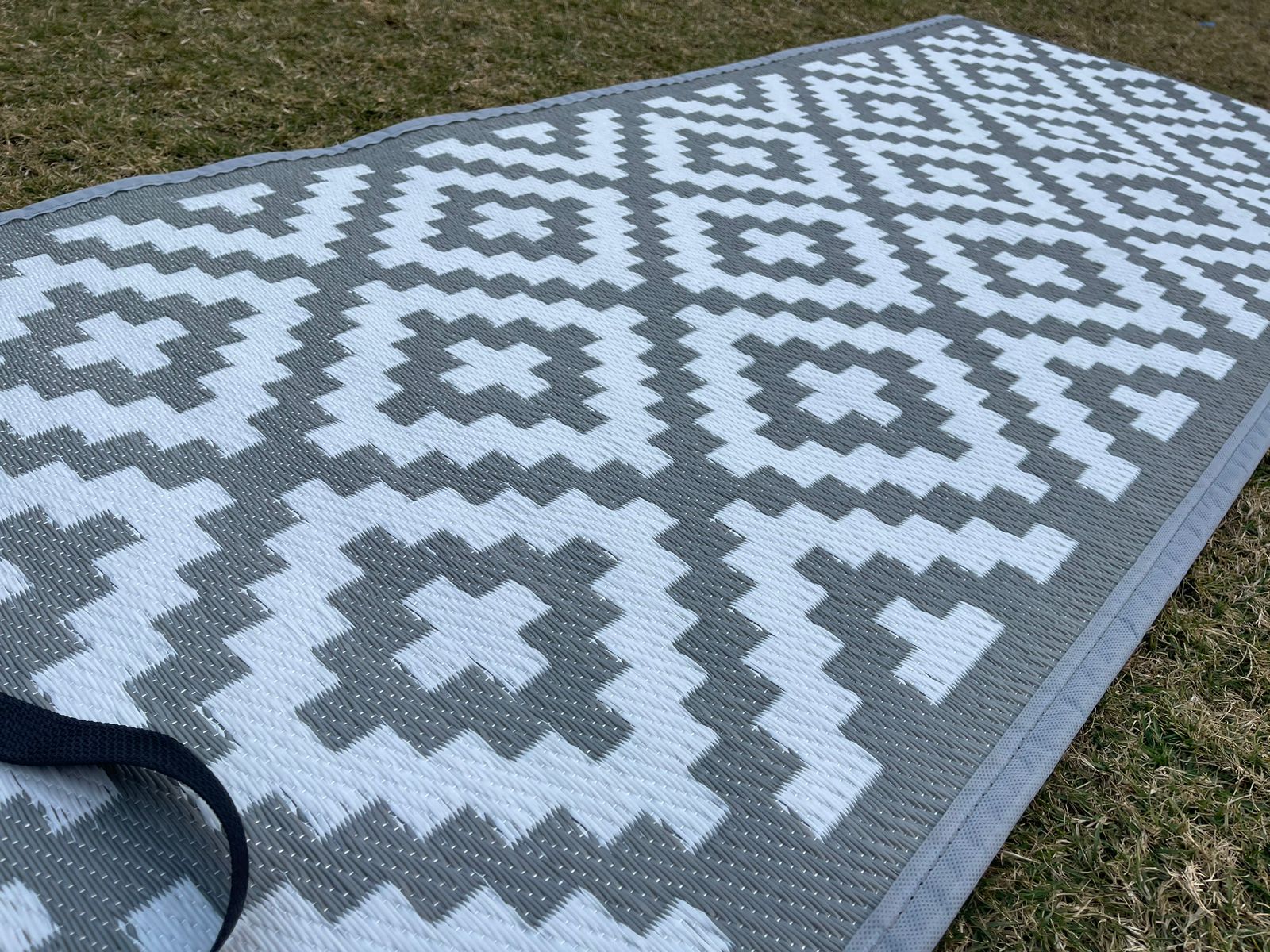Plastic Mat  Beach Mat (2.5’ x 6’)