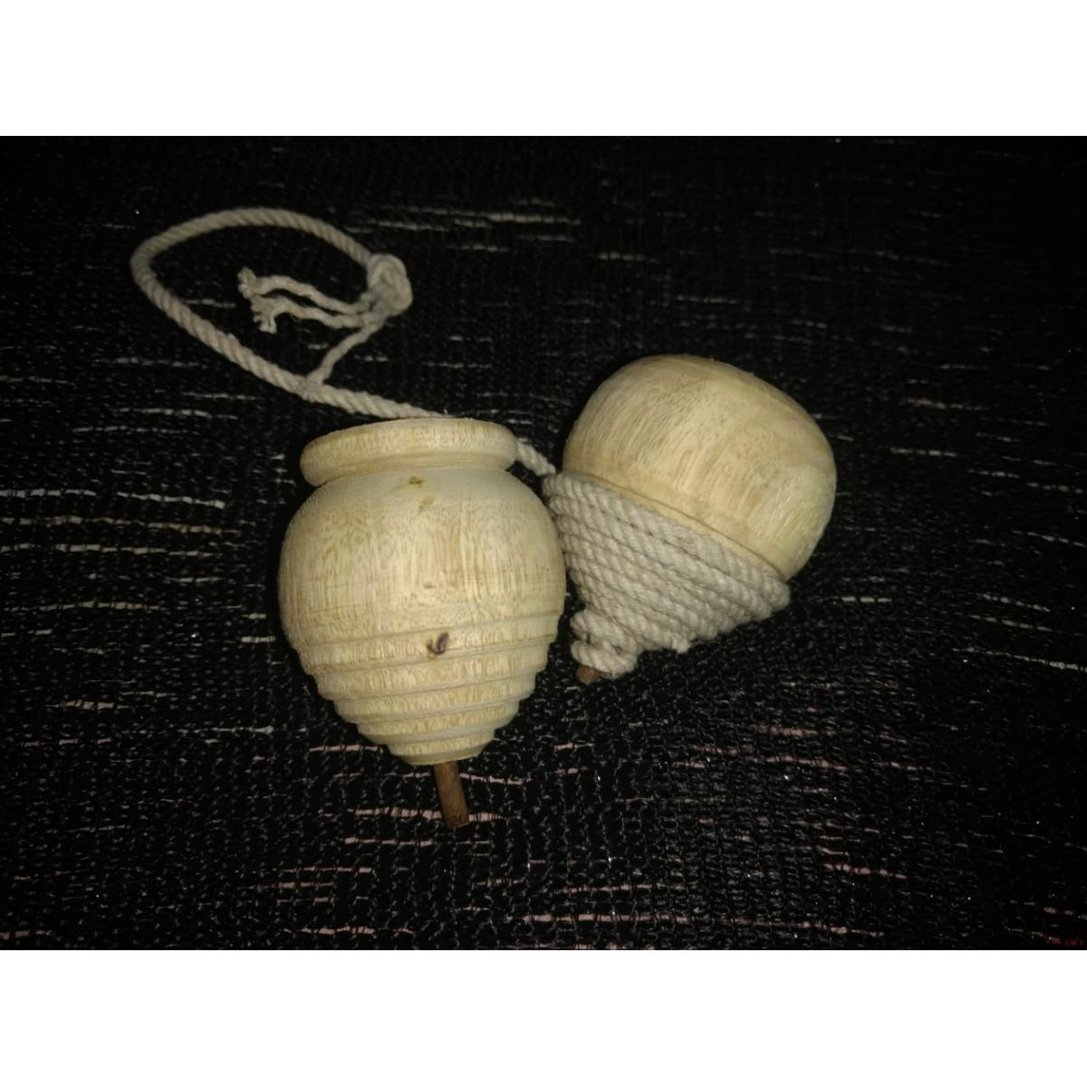 2pcs Wooden Spinner Lattoo With Thread For School Lattu  kids adult