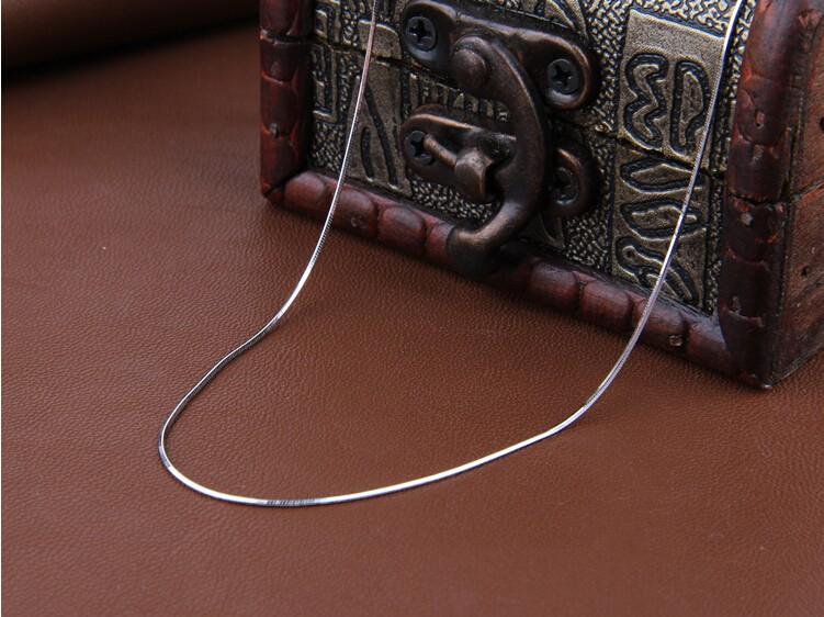 Snake Chain Fashion Mens / Womens Silver Jewellery Necklace