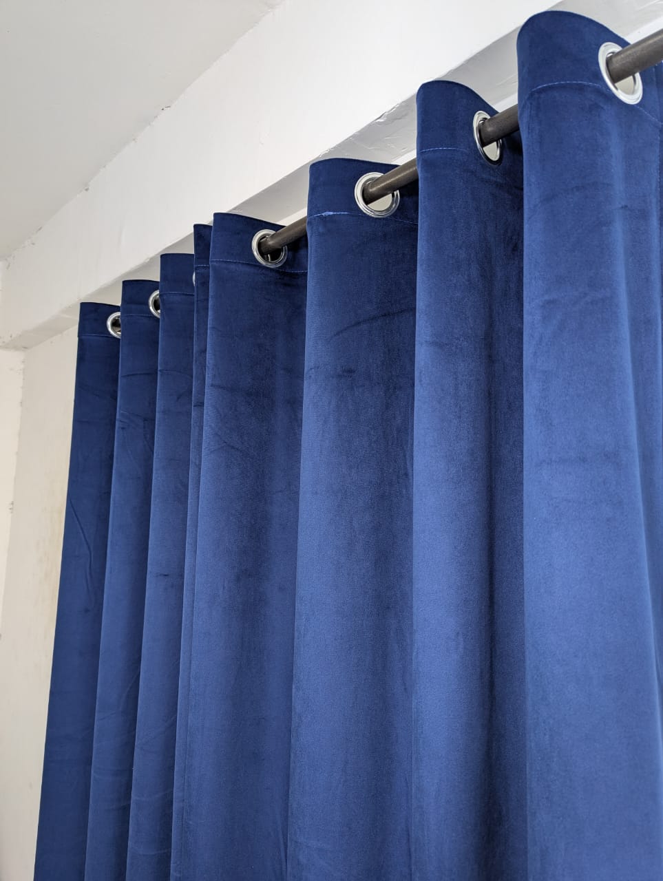 Imported Soft Velvet Curtains, ( 1 Piece) Premium Quality Luxury China Velvet Curtains, Size 4.5ft*8.5ft - Available in Elegant Colors And Shades.