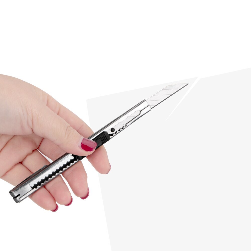 1 Pc Stainless Steel Auto-Lock Cutter Snapper 9mm cutter | Daraz.pk