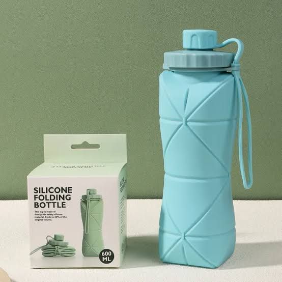 600ml Foldable Silicone Water Bottle – UltraSlim Travel Sports Bottle | Portable, Collapsible, Leakproof, Box Packed (Random Colour)