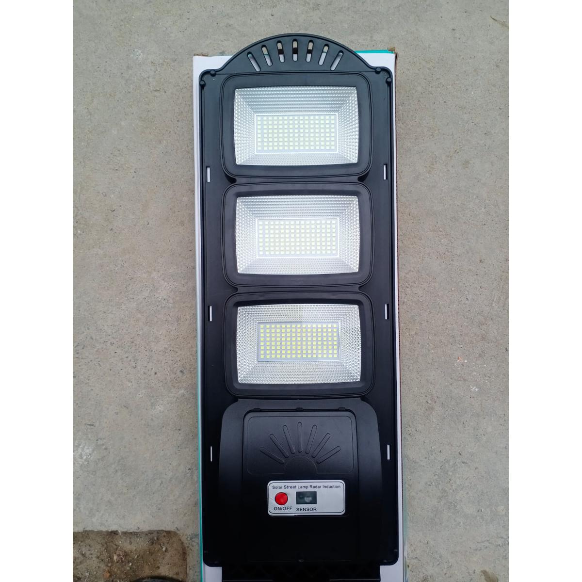 90 watts Solar LED Street Lights with motion and night sensor-