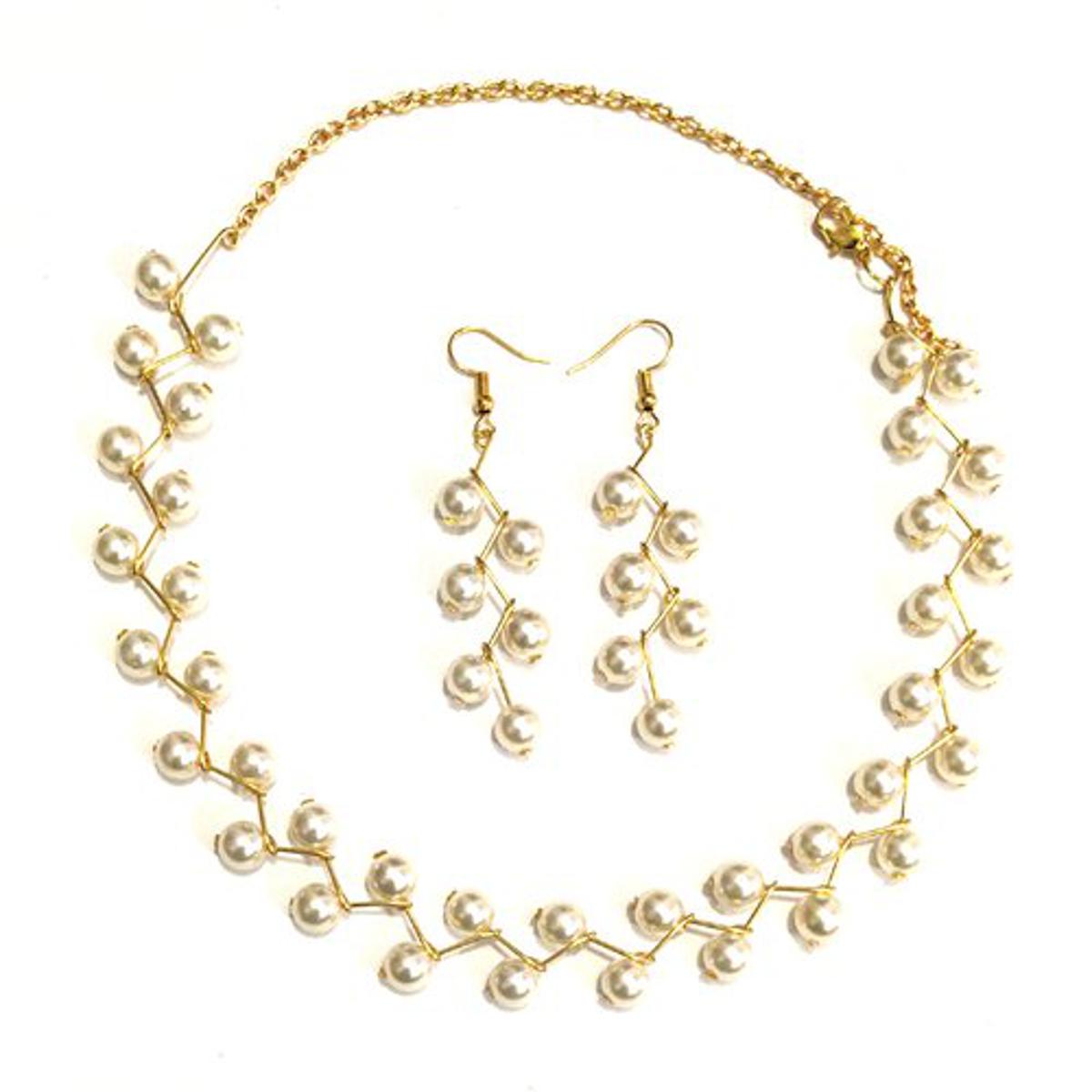 Simple and beauty full pearl necklace earrings and bracelet for girls for yours