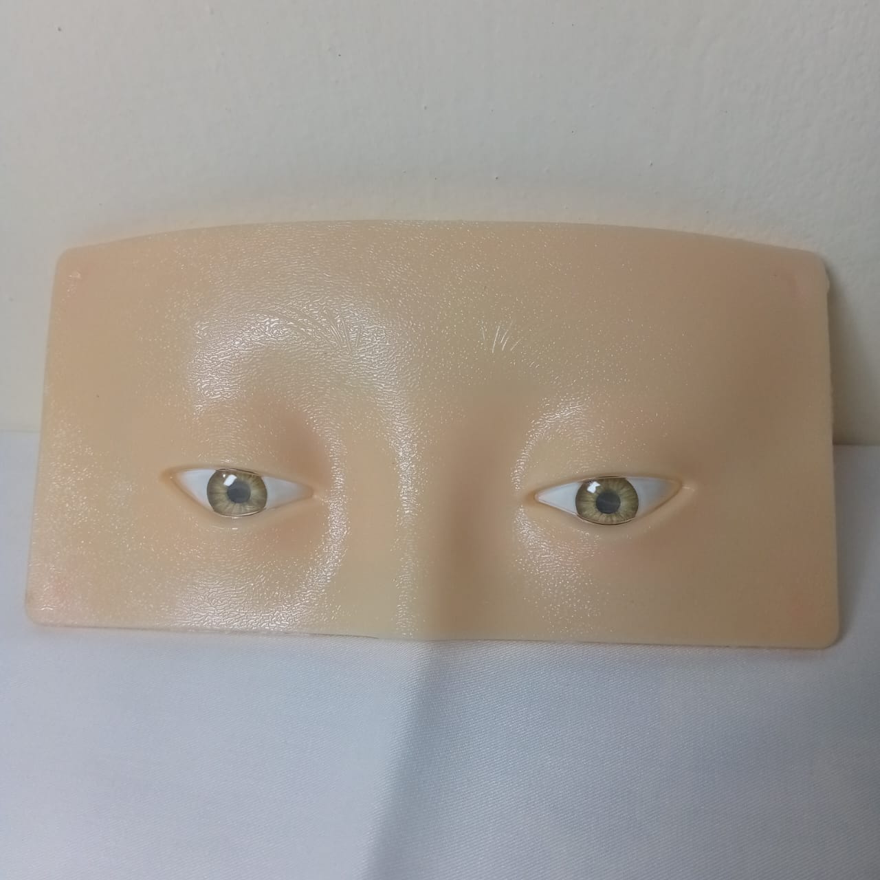 Reusable Eye Dummy Practice Board | Best Makeup Practice Board For Face and Eyes | Makeup Board for Practice Eye, Face, Eyelash Makeup, Eyeshadow Application with Brush | Eye Dummy For Makeup Practice Board | Ideal Choice For Makeup Learning Beginner