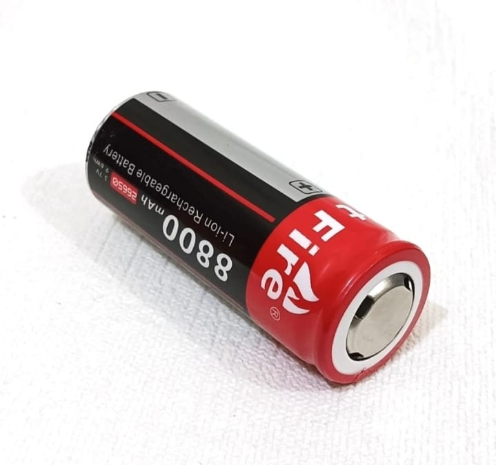 Rechargeable 8800 mAh Cell 26650 Model Battery for Torch and Electronic Devices