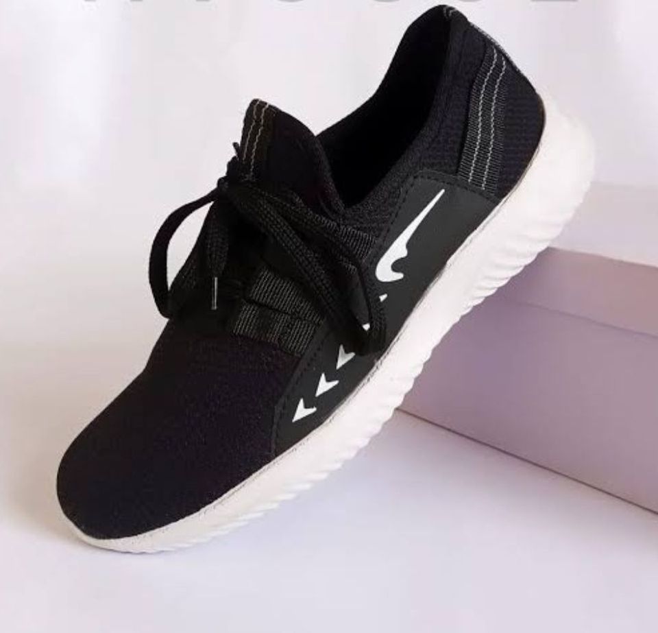 Mens Exercise Sports & outdoor Comfortable light weight Sneakers Running Walking Gym Fashion Breathable Shoes For Boys