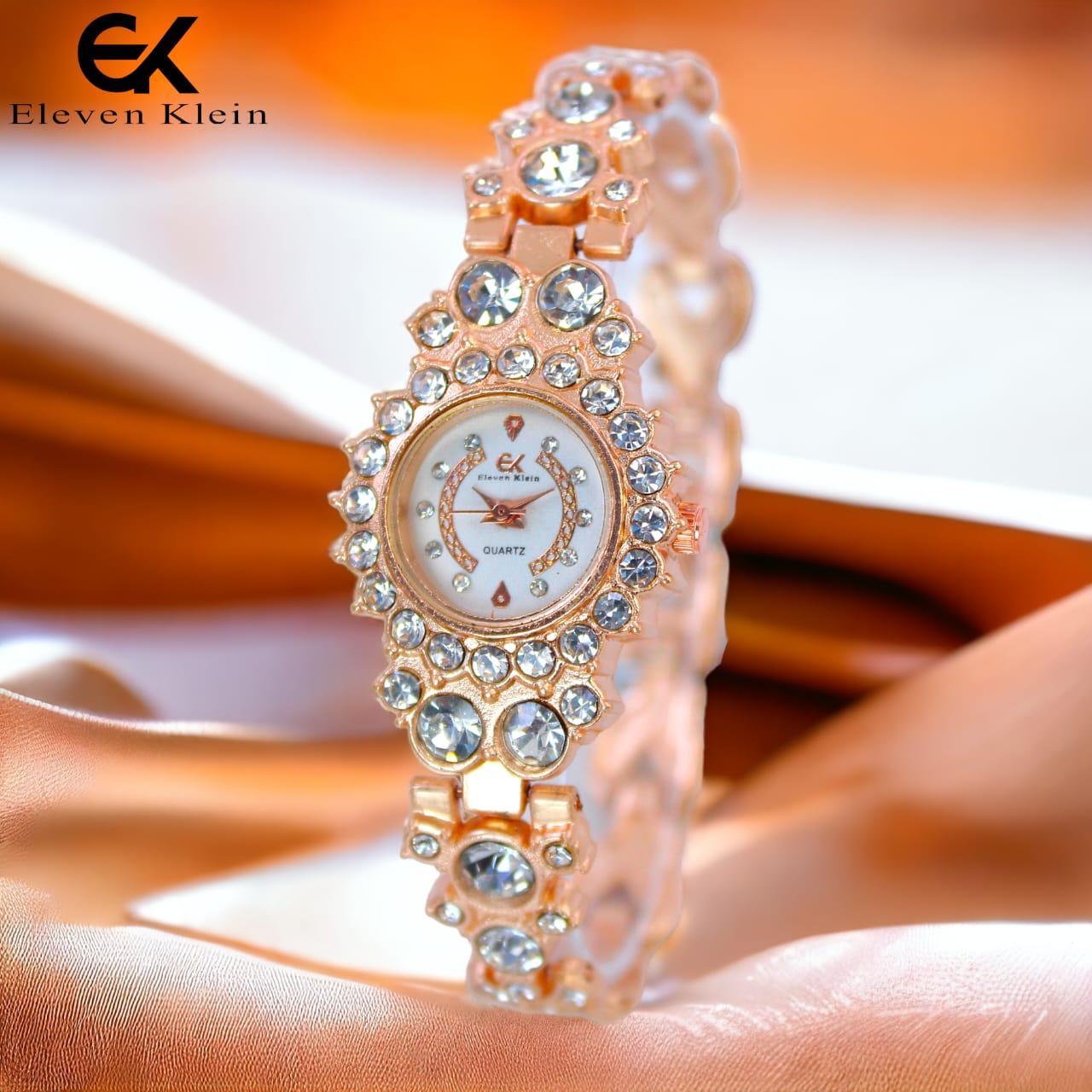 New Girl's Watch Bracelet Fashion Small Decorative Watches Steel Strap for girls & women