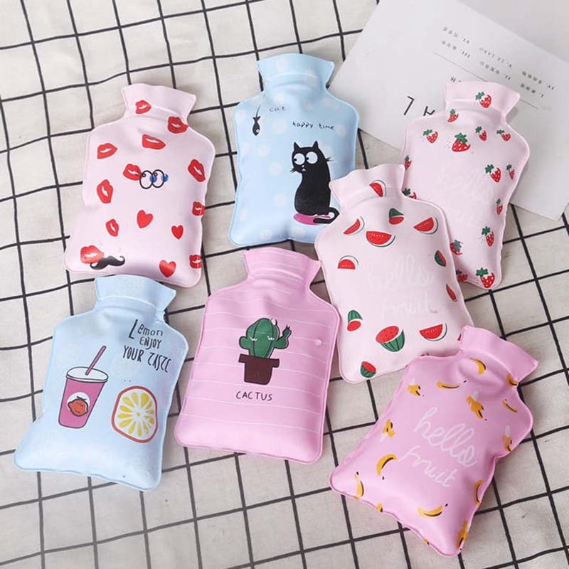 New Hot Mini Water Bottle, Random Print hot water bottle Gift for Girl Women Baby Older Men Xmas First Gift Warm Feet Hand at Home School Hospital Anywhere Outside