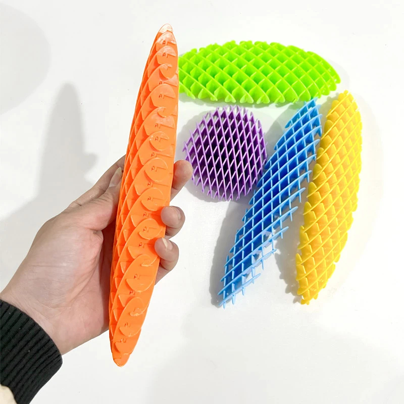 Pack of 3 New Design Fidget Gadget Magic Worm 3D Print Pineapple Carrot Anti-Stress ADHD Stress Relief EDC Elastic Toy for Kid Adult