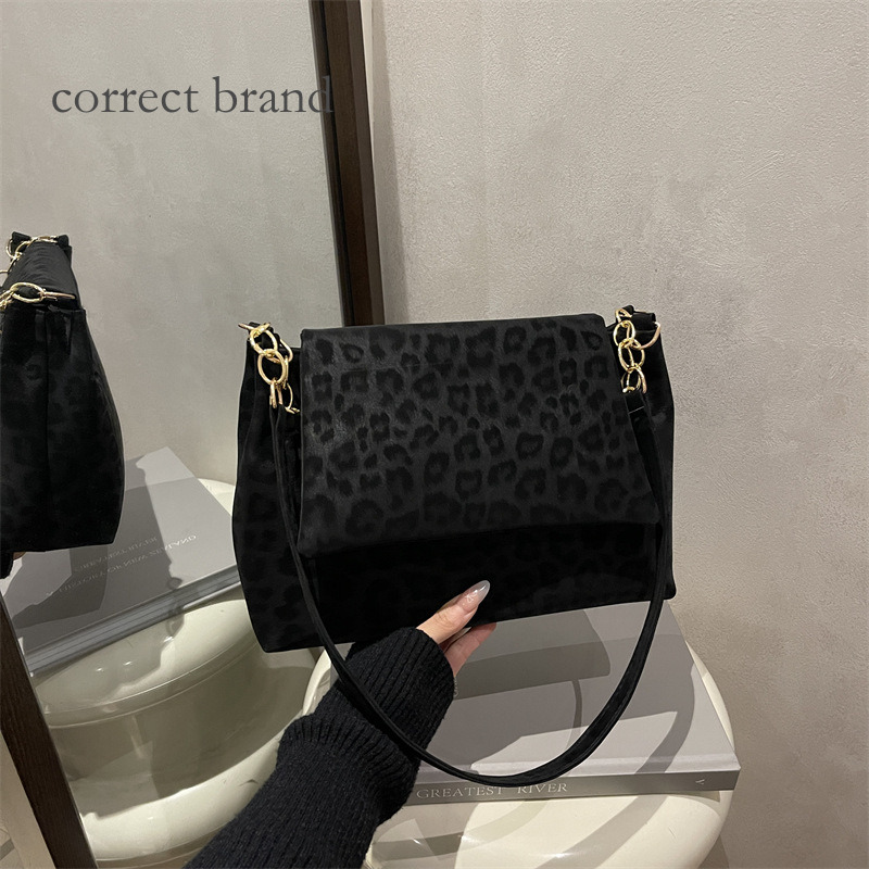 Cross-Border Foreign Trade Bestseller: Hot-Selling Autumn And Winter Leopard Designer Print Women's Chain Shoulder Bag, Vintage_voghion.com