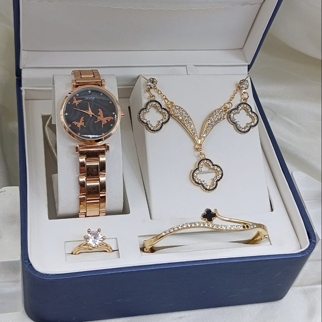 6PCS Luxury Women Watch & Jewelry Set | Steel Chain Quartz Watch with Heart Pendant Necklace, Earrings, Bracelet & Ring | Premium Gift Box for Girls & Women