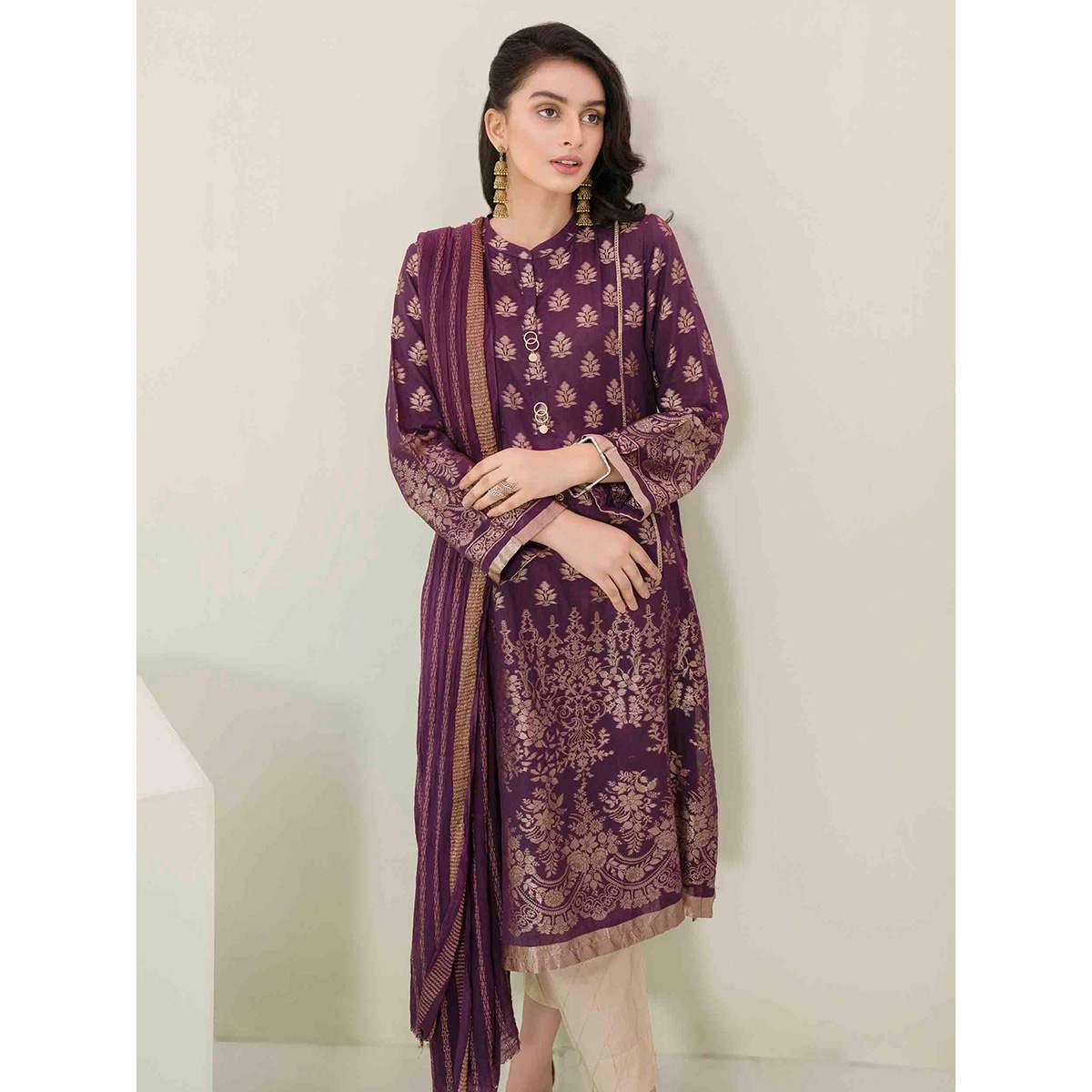 LimeLight Plum Unstitched 2-Pc Jacquard Suit
For Women U1201-2PC-PLM