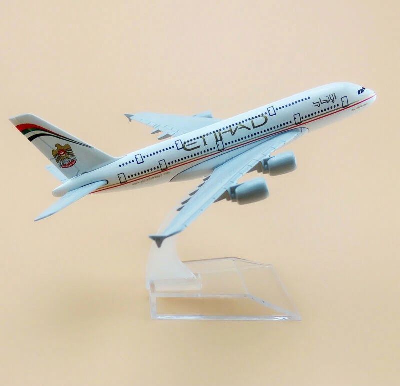Etihad Airplane Model Metal small (16 cm) Airline Model for decoration Aircraft Model 1:400 Scale Metal Aviation diecast Model miniature room décor and office decor