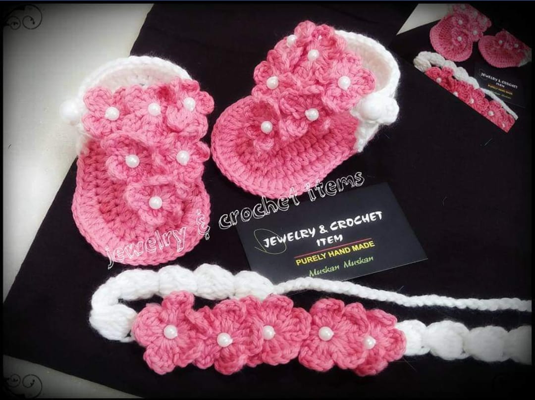 Crochet Woolen Hanmade Shoes And Headband For Baby Girl / Newborns ...
